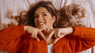 Michelle Kennelly - Love Online (Премьера клипа 2020)