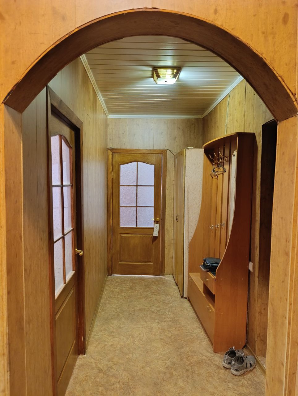 🏡2-х комнатная кв. Степной 💰5.800.000₽ 10/10эт.дома.Общ.пл.-54кв.м., кухня-7, 5кв.м. Окна М. П., балкон застеклён М. П. Мебель, быт. техн. всё остаётся. Рядом гаражи, стоянка. Док. готовы. ☎️ +7 (959) 105-38-88...